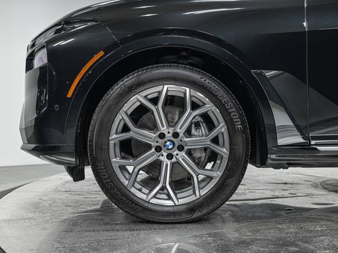 Used 2026 BMW X7 xDrive40i image 3