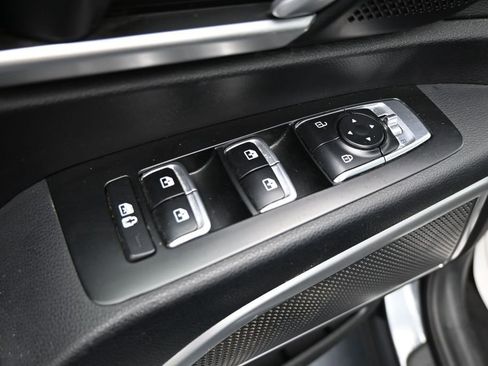 Used 2022 Kia Telluride S FWD image 11