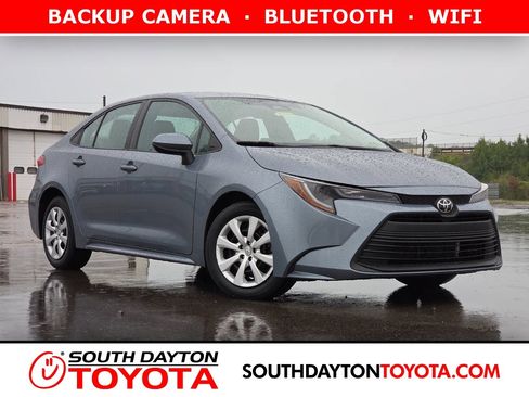 Used 2024 Toyota Corolla LE FWD image 1