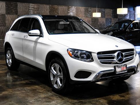Used 2017 Mercedes-Benz GLC 300 image 3