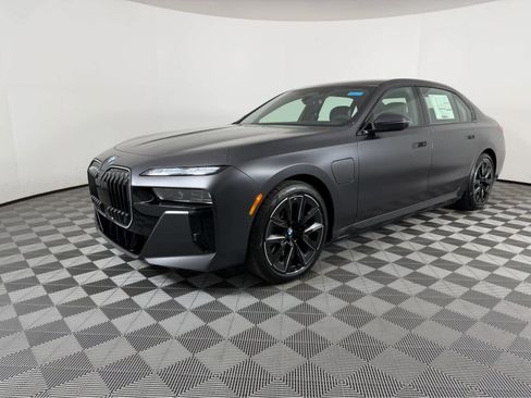 New 2026 BMW 750e xDrive w/ Executive Package AWD/4WD image 7