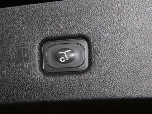 Used 2021 Lincoln Nautilus Reserve image 29