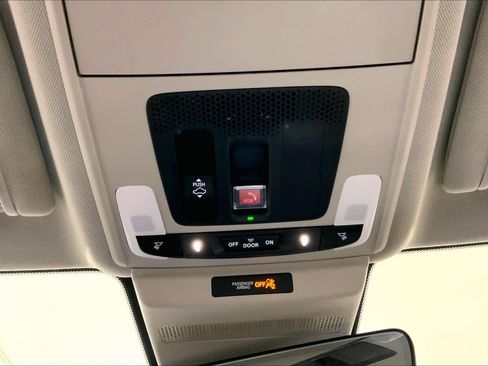 Used 2023 Honda Accord Touring image 33