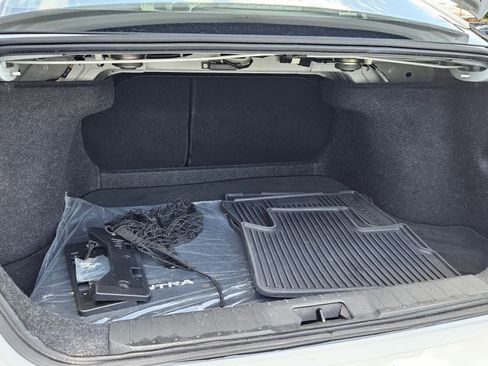 Used 2021 Nissan Sentra SV image 6