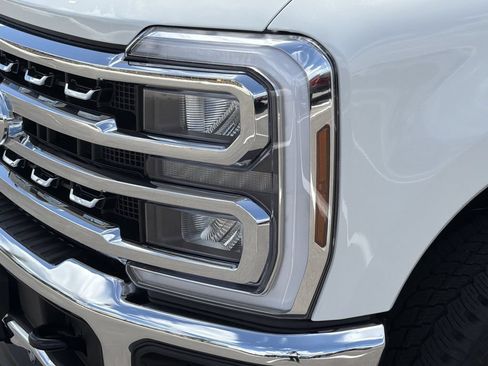 New 2026 Ford F250 Lariat AWD/4WD image 10