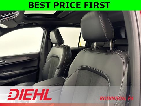 New 2025 Jeep Grand Cherokee Altitude image 19