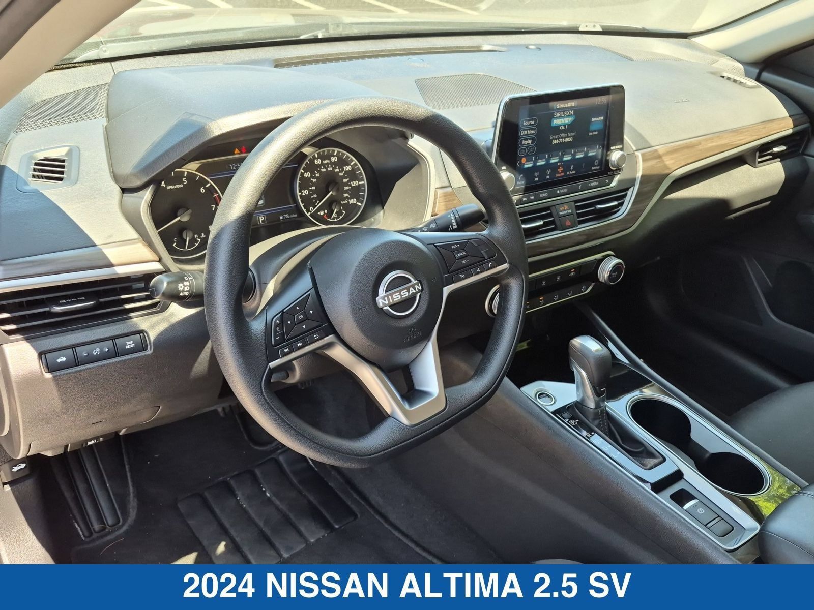 Used 2024 Nissan Altima 2.5 SV AWD/4WD image 11