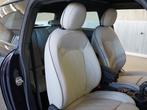 Used 2023 MINI Cooper SE image 30