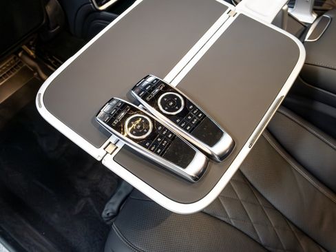 Used 2020 Mercedes-Benz Maybach S 650 image 33