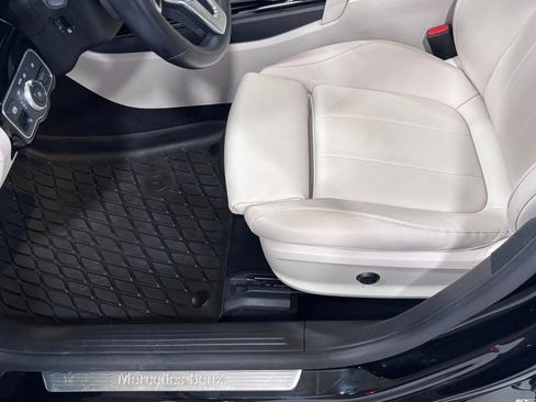 Certified 2023 Mercedes-Benz CLA 250 4MATIC image 11