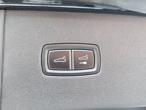 Used 2024 Porsche Cayenne AWD/4WD image 22
