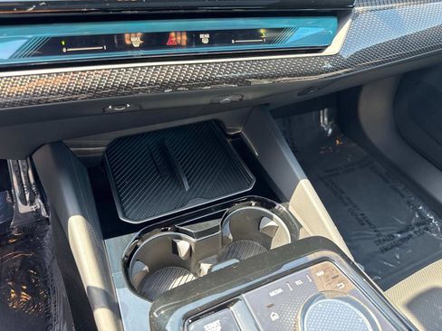 Used 2024 BMW i5 eDrive40i w/ M Sport Package image 22