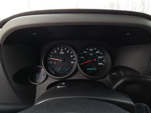 Used 2013 Chevrolet Silverado 1500 W/T image 17