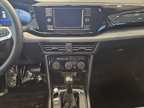 Used 2023 Volkswagen Taos S AWD/4WD image 18