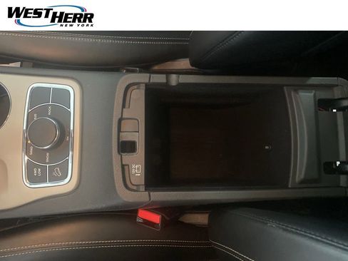 Used 2015 Jeep Grand Cherokee Limited w/ Luxury Group II image 10