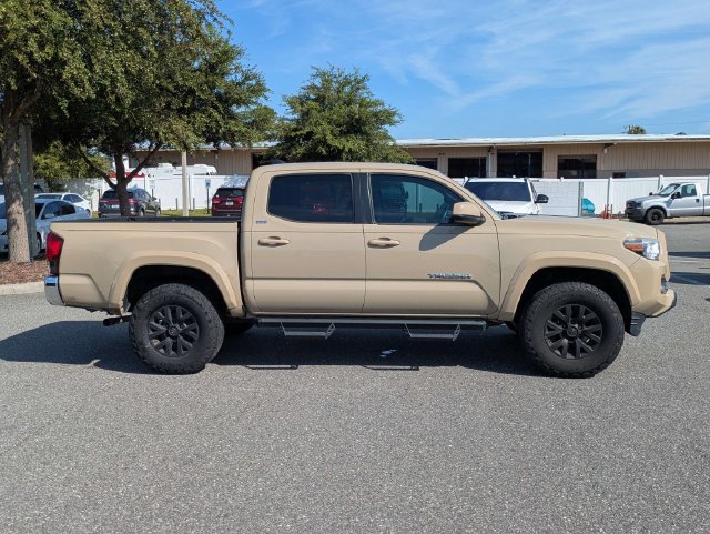 Used 2019 Toyota Tacoma SR5 RWD image 2
