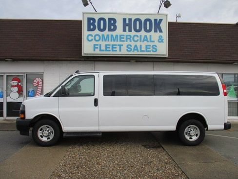 Used 2023 Chevrolet Express 3500 LS image 29