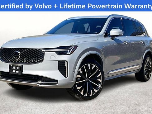 Used 2025 Volvo XC90 B6 Plus image 15