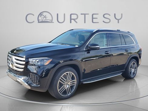Certified 2026 Mercedes-Benz GLS 450 4MATIC image 1