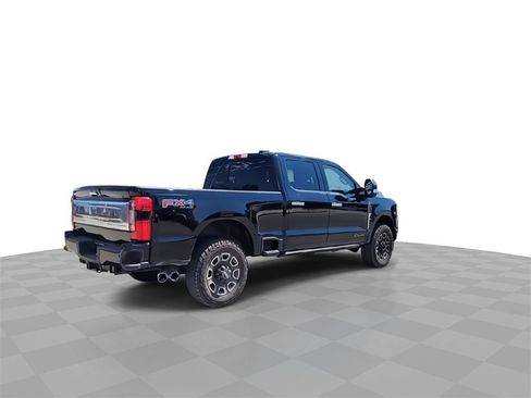 Used 2024 Ford F250 Platinum w/ FX4 Off-Road Package image 8