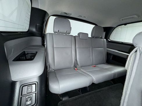Used 2018 Toyota Sequoia Limited w/ Safety & Convenience Package AWD/4WD image 19