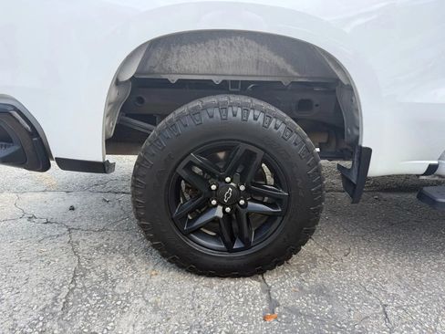 Used 2019 Chevrolet Silverado 1500 LT Trail Boss image 23