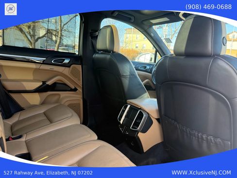 Used 2018 Porsche Cayenne image 25