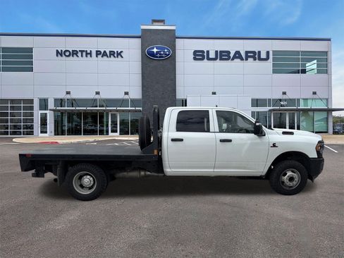 Used 2024 RAM 3500 Tradesman w/ Max Tow Package AWD/4WD image 2
