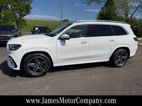 New 2026 Mercedes-Benz GLS 450 4MATIC image 10