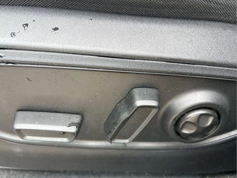 Certified 2023 Jeep Grand Cherokee Laredo image 27