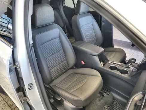 Used 2020 Chevrolet Equinox LT image 25