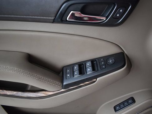 Used 2018 GMC Yukon SLT w/ Premium Edition RWD image 19