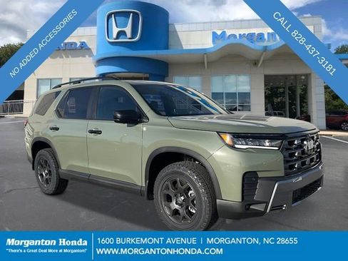 New 2026 Honda Pilot TrailSport image 8