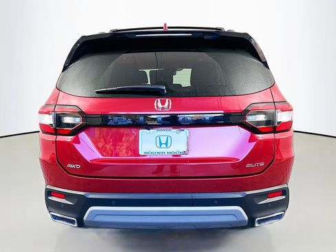Certified 2023 Honda Pilot Elite image 6