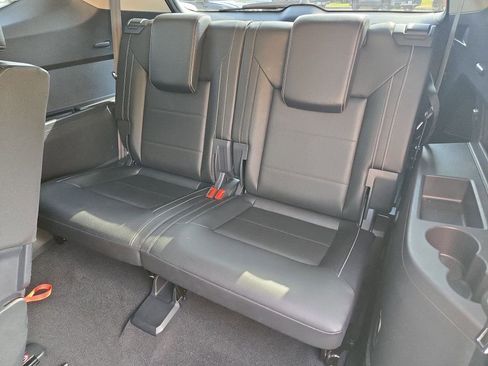 Used 2023 Volkswagen Atlas SE image 17