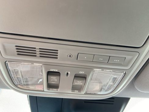 Used 2022 Honda CR-V EX-L image 43