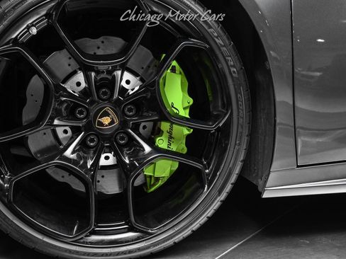 Used 2019 Lamborghini Huracan LP 580-2 RWD image 47