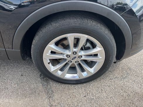 Used 2018 Ford Explorer XLT w/ Equipment Group 202A FWD image 48