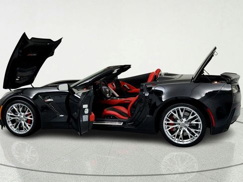 Used 2018 Chevrolet Corvette Z06 RWD image 10