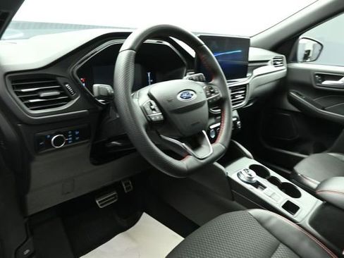 Certified 2023 Ford Escape ST-Line w/ Tech Pack #1 AWD/4WD image 11