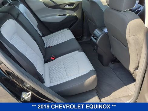 Used 2019 Chevrolet Equinox LS AWD/4WD image 20