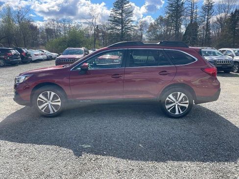 Used 2019 Subaru Outback 3.6R Limited AWD/4WD image 8