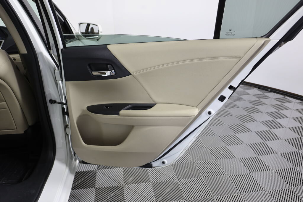 Used 2013 Honda Accord EX-L image 21