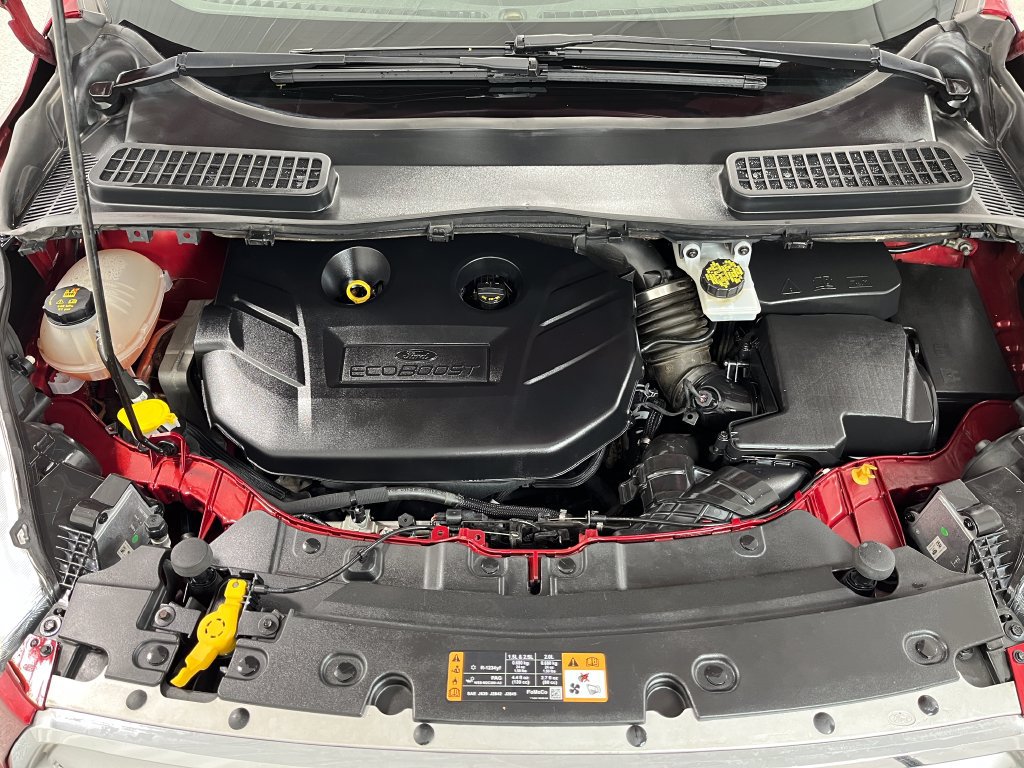 Used 2018 Ford Escape Titanium w/ Ford Safe & Smart Package AWD/4WD image 28