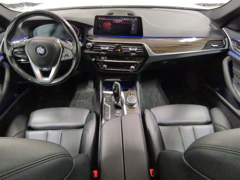 Used 2020 BMW 530i xDrive w/ Convenience Package image 16