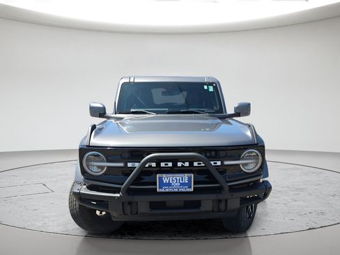 Used 2022 Ford Bronco Outer Banks AWD/4WD image 2