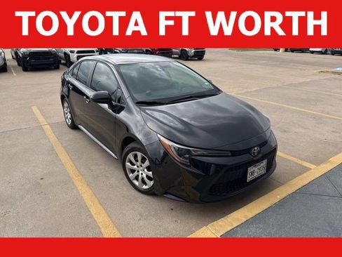 Used 2022 Toyota Corolla LE FWD image 1