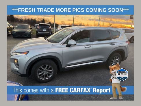 Used 2019 Hyundai Santa Fe SE image 1