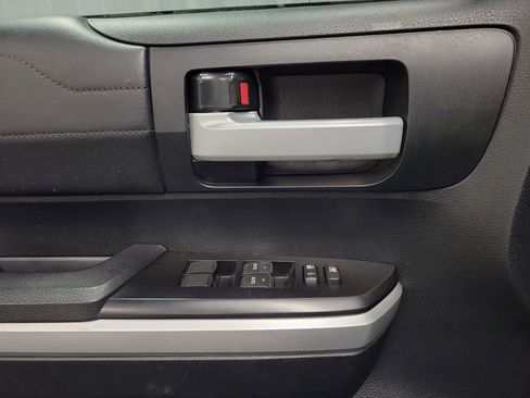 Used 2017 Toyota Tundra Limited image 21