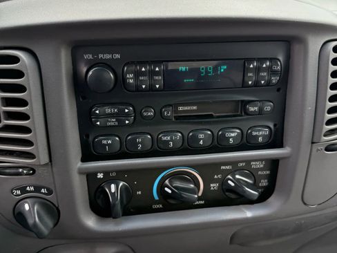 Used 1998 Ford F150 2WD SuperCab image 17
